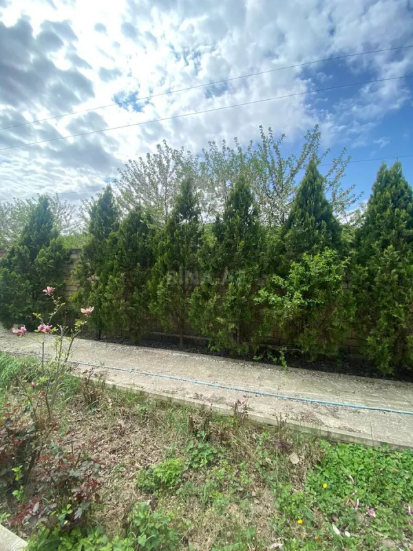 Satılır 5 otaqlı həyət evi 170 m²