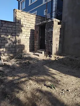 Satılır 5 otaqlı həyət evi 212 m²