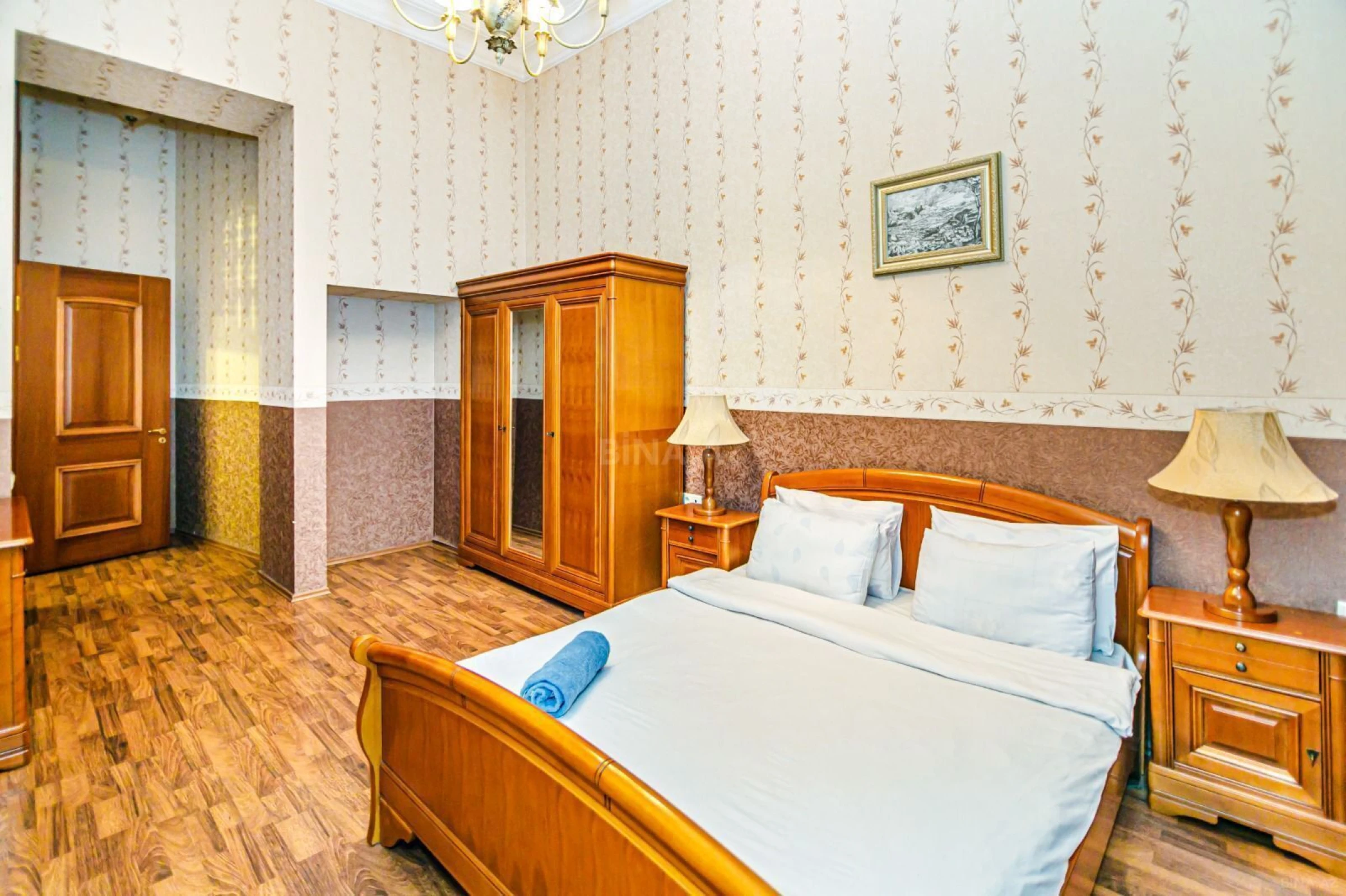 Kirayə verilir 3 otaqlı mənzil 120 m²