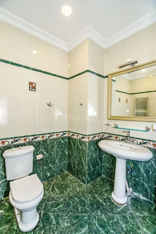 Kirayə verilir 3 otaqlı mənzil 120 m²