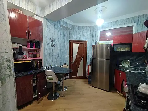 Satılır 3 otaqlı mənzil 66 m²