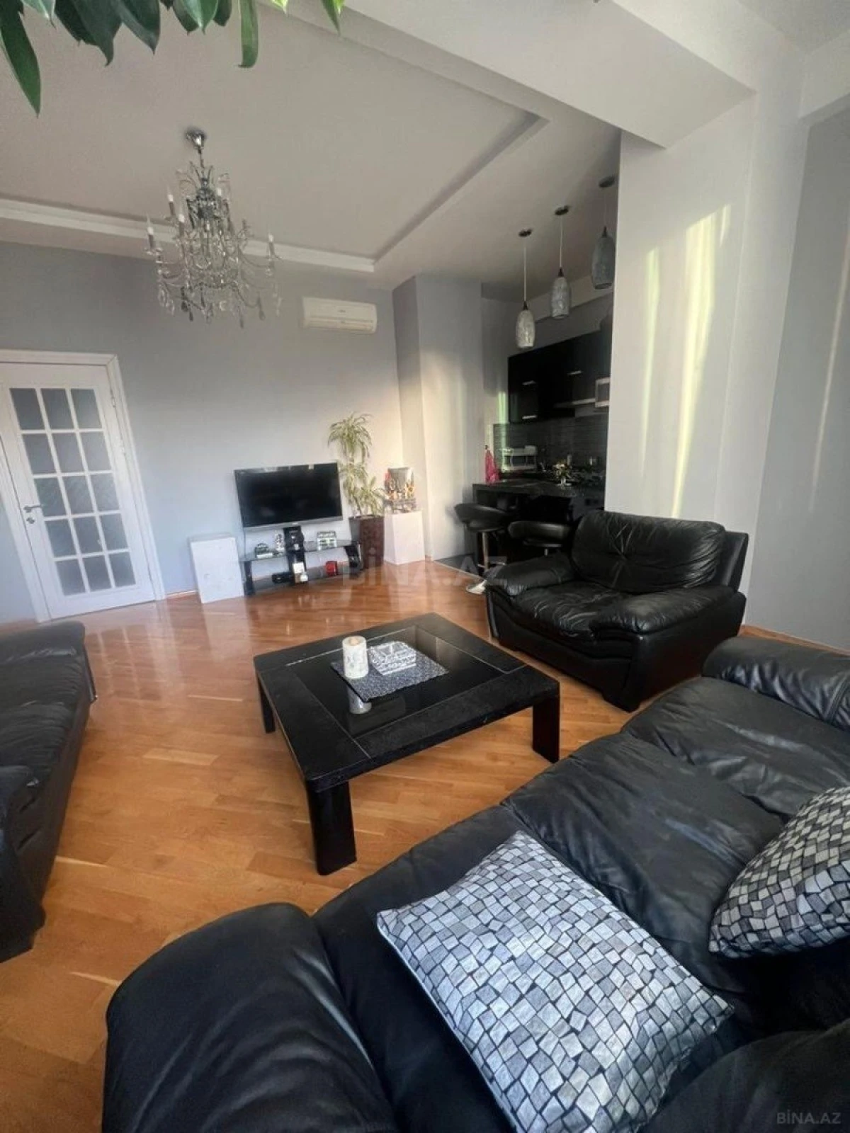 Kirayə verilir 3 otaqlı mənzil 81 m²