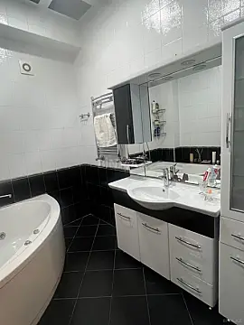 Kirayə verilir 3 otaqlı mənzil 81 m²