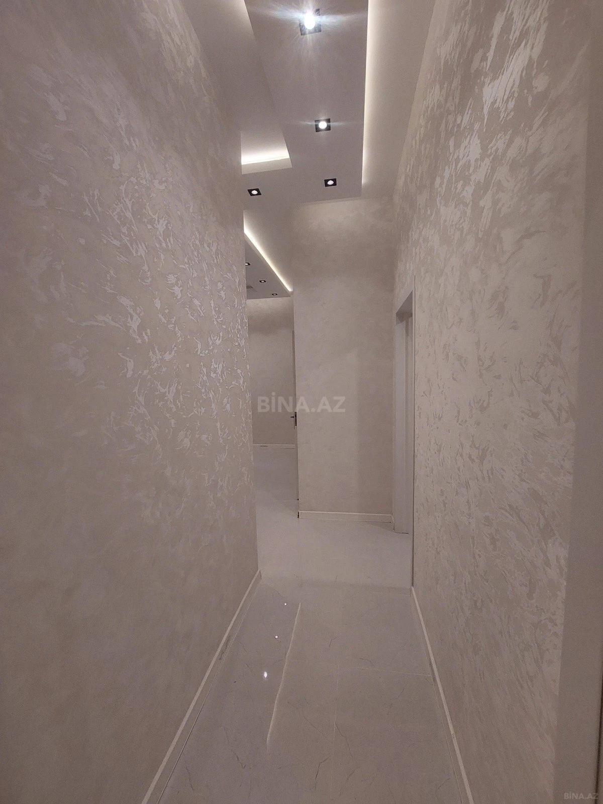 Kirayə verilir 2 otaqlı mənzil 89 m²