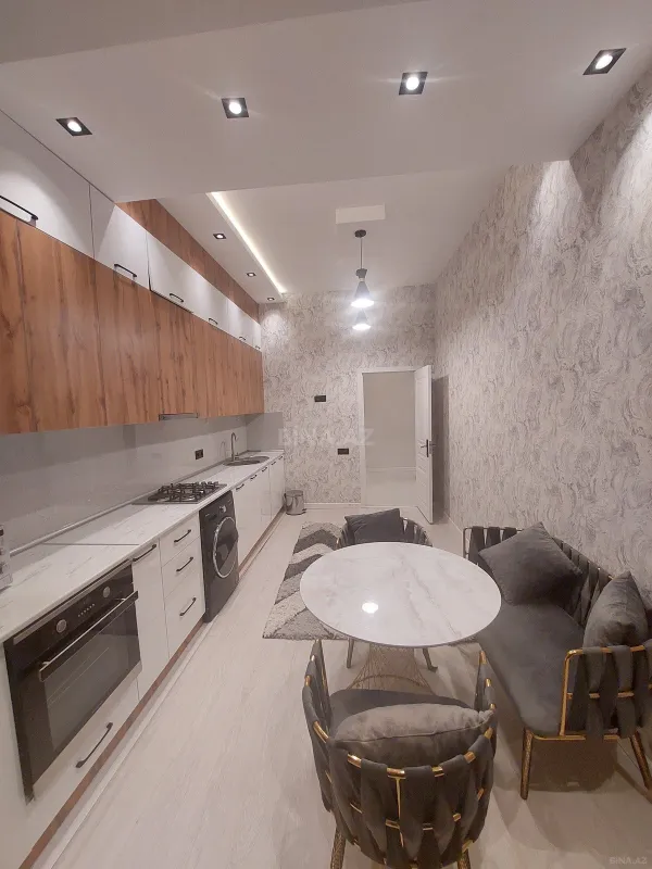 Kirayə verilir 2 otaqlı mənzil 89 m²