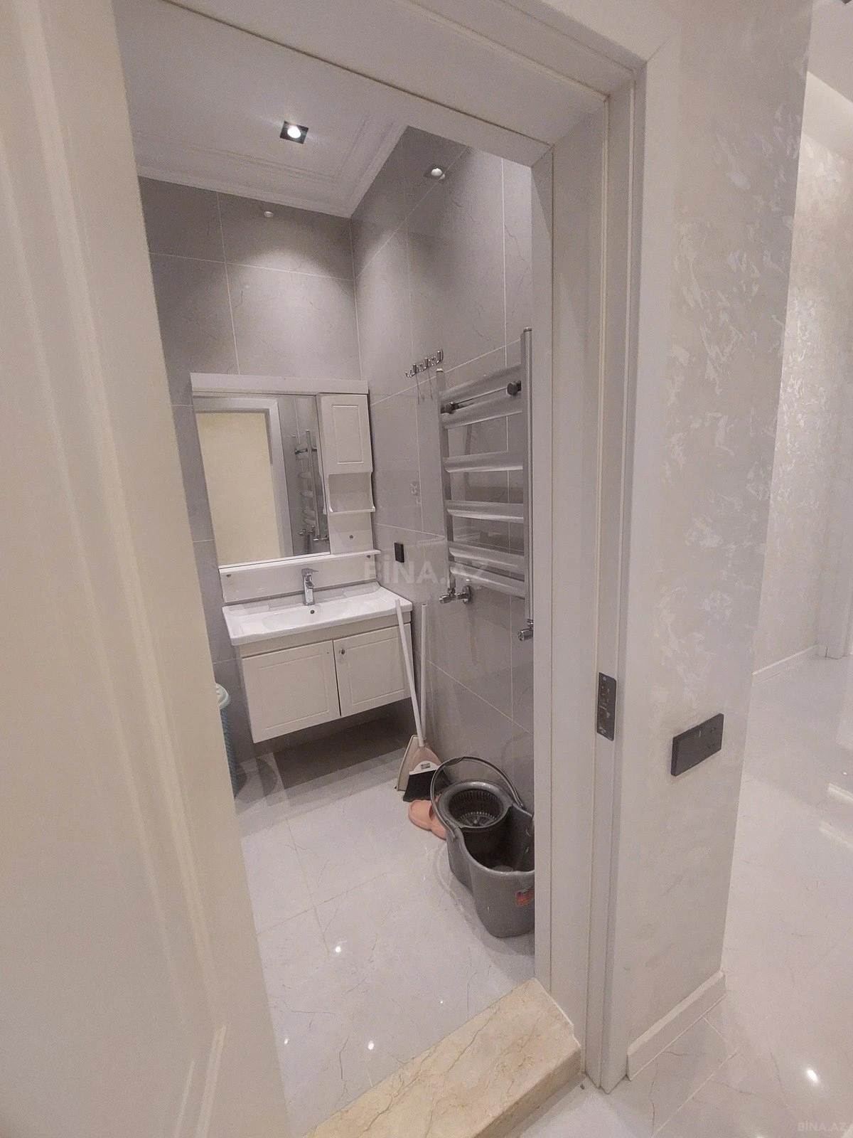 Kirayə verilir 2 otaqlı mənzil 89 m²