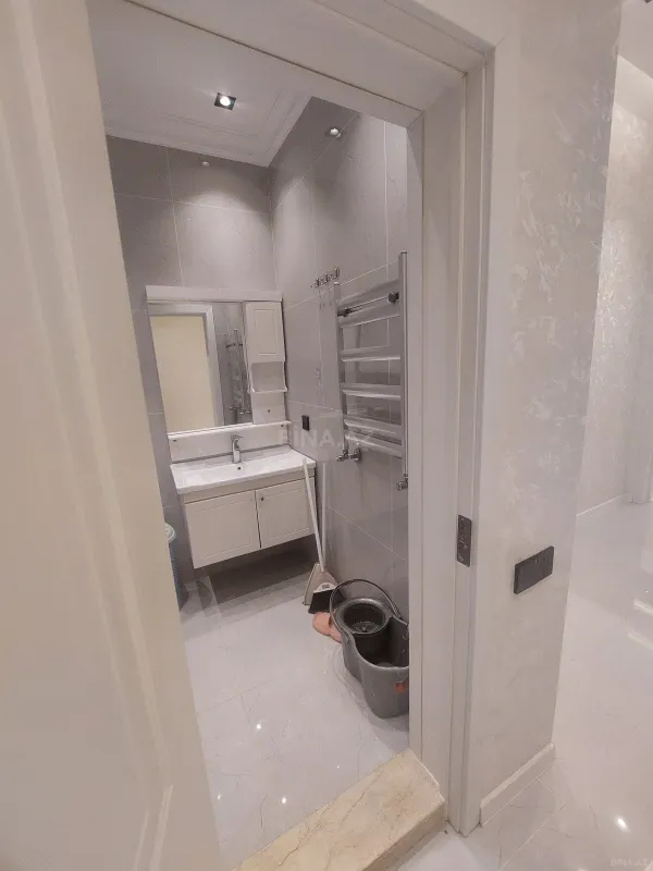 Kirayə verilir 2 otaqlı mənzil 89 m²