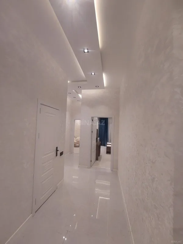 Kirayə verilir 2 otaqlı mənzil 89 m²