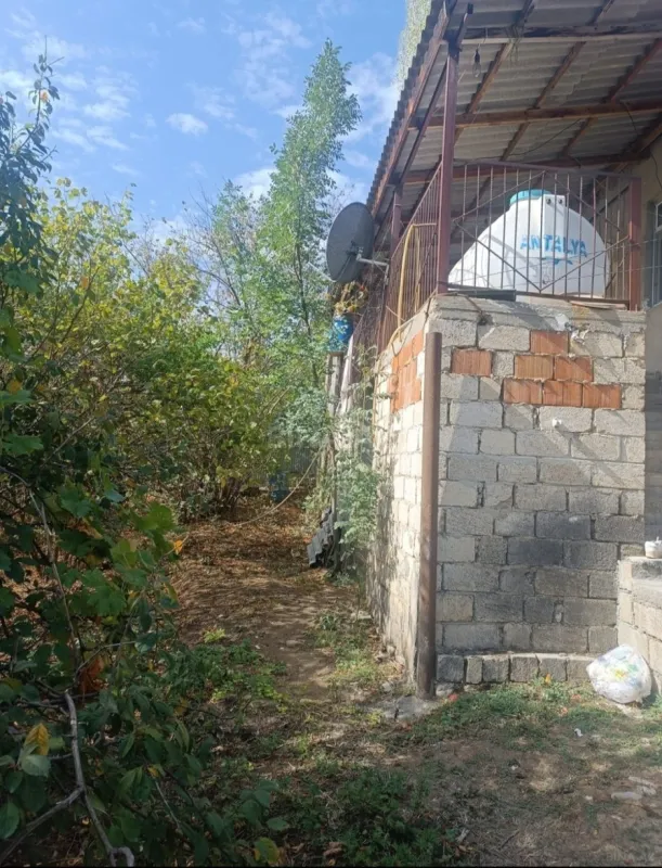 Satılır 6 otaqlı həyət evi 150 m²