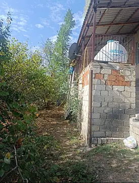 Satılır 6 otaqlı həyət evi 150 m²