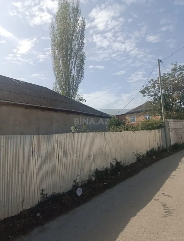 Satılır 6 otaqlı həyət evi 150 m²