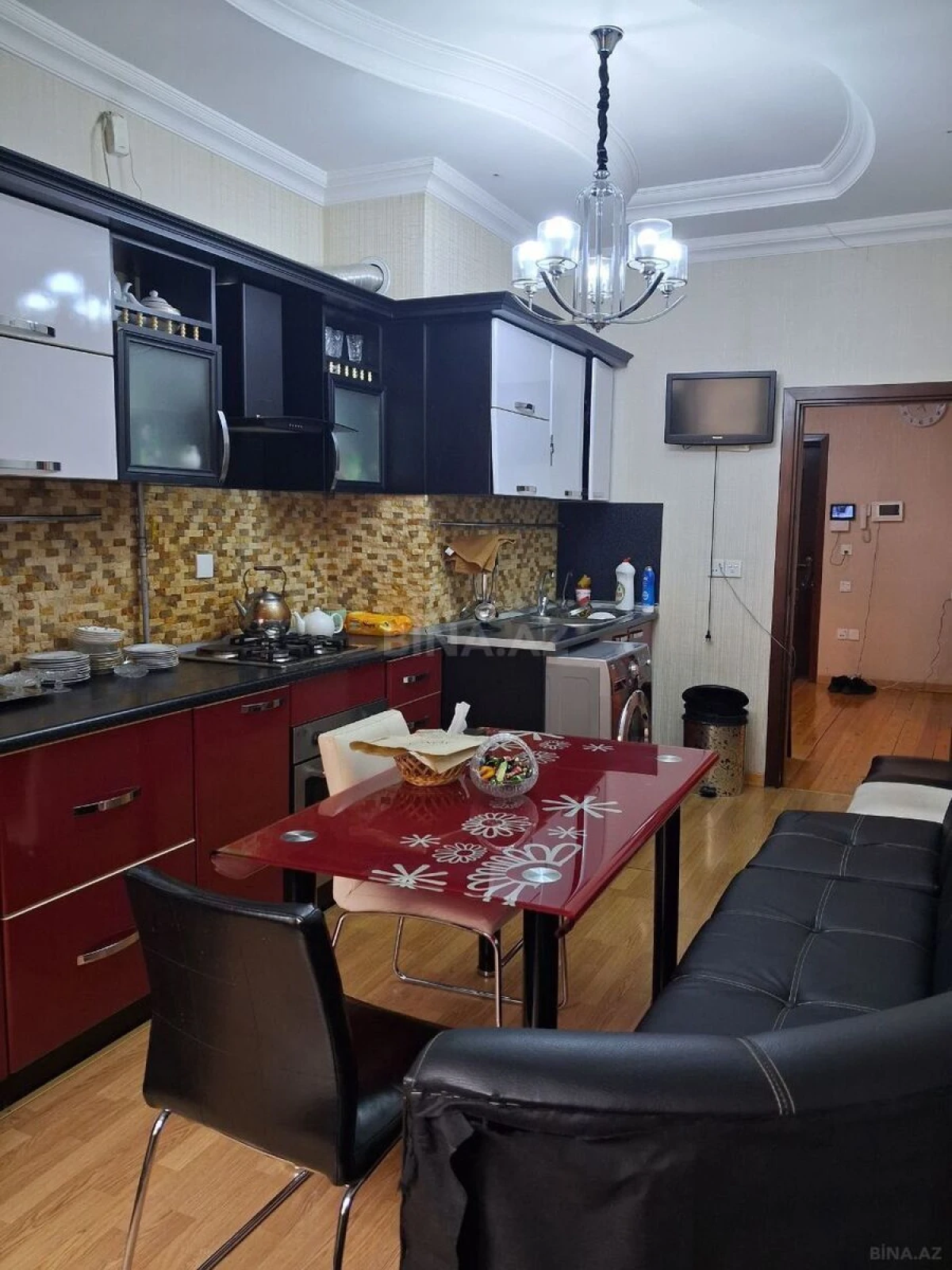 Satılır 2 otaqlı mənzil 90 m²