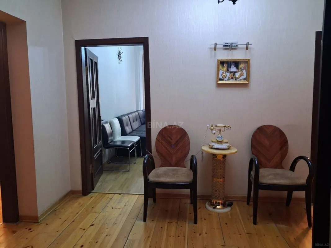 Satılır 2 otaqlı mənzil 90 m²