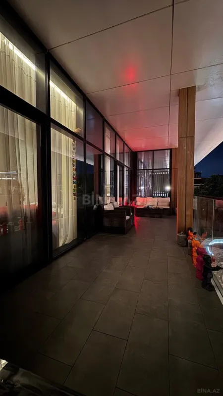 Kirayə verilir 2 otaqlı mənzil 95 m²