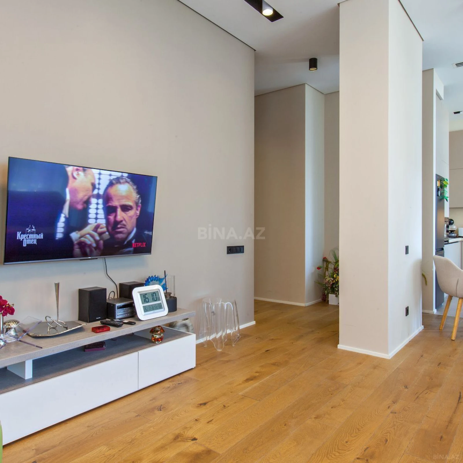 Kirayə verilir 2 otaqlı mənzil 95 m²