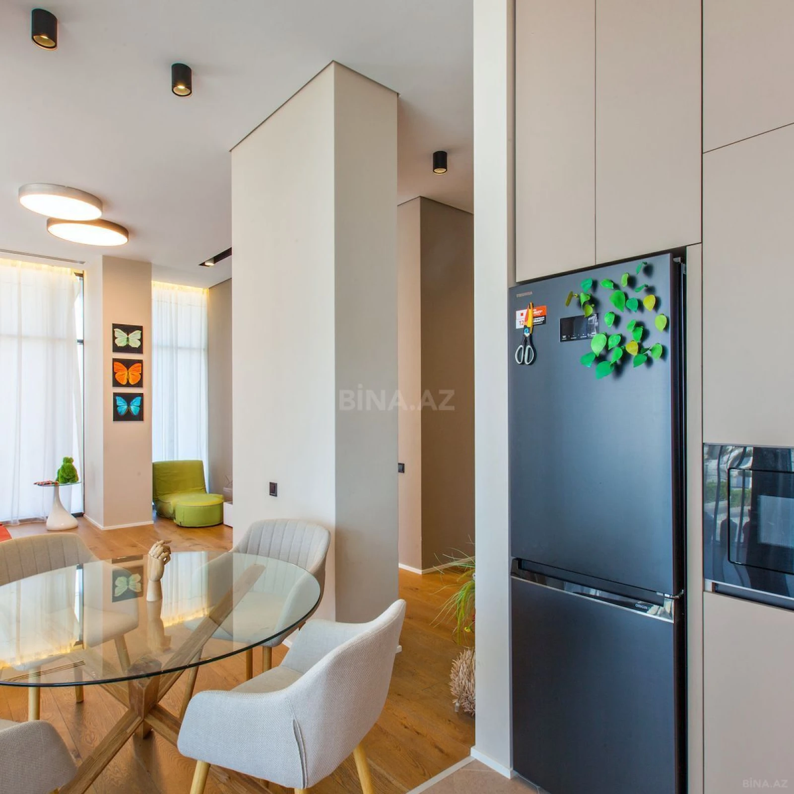 Kirayə verilir 2 otaqlı mənzil 95 m²