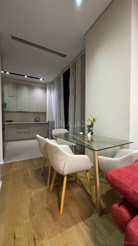 Kirayə verilir 2 otaqlı mənzil 95 m²