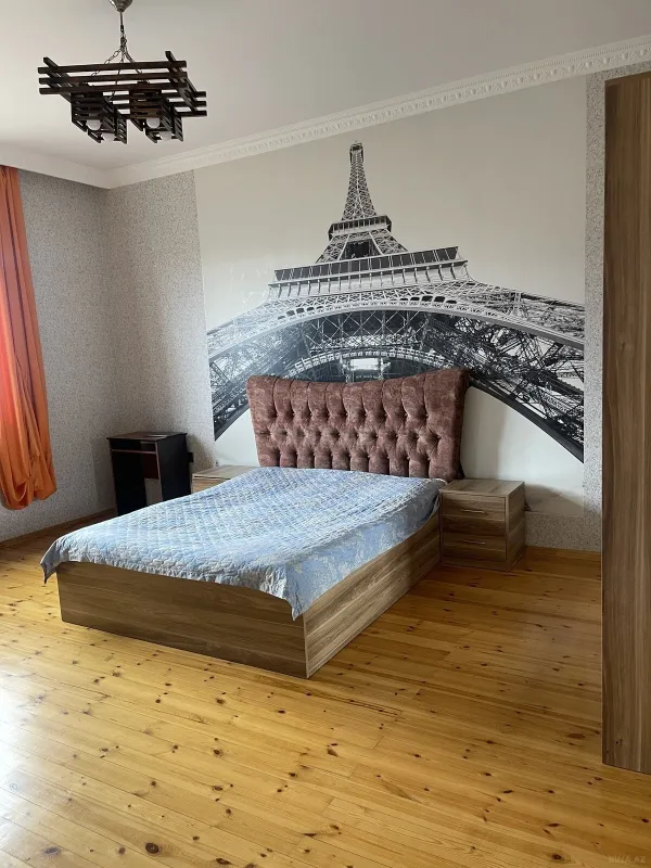 Satılır 6 otaqlı həyət evi 240 m²