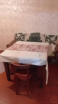 Kirayə verilir 2 otaqlı mənzil 50 m²