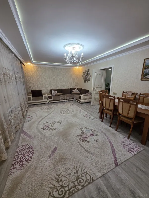 Satılır 4 otaqlı mənzil 108 m²