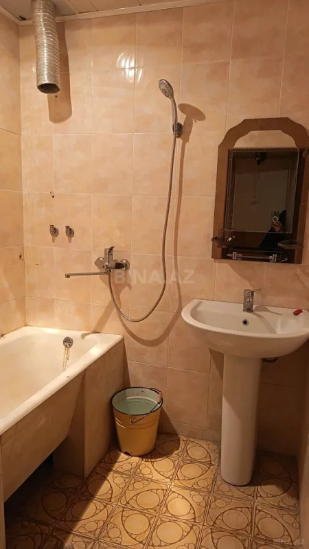 Kirayə verilir 2 otaqlı mənzil 60 m²