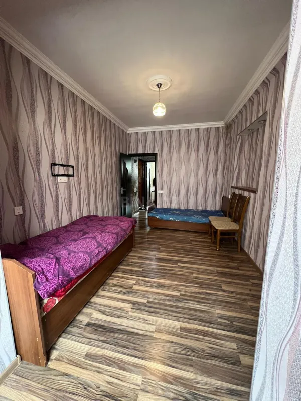 Kirayə verilir 2 otaqlı mənzil 62 m²