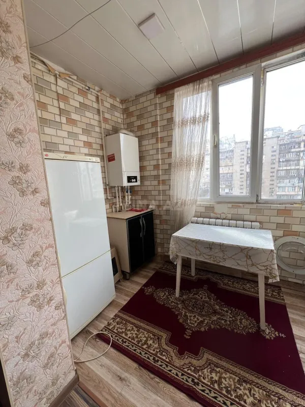 Kirayə verilir 2 otaqlı mənzil 62 m²