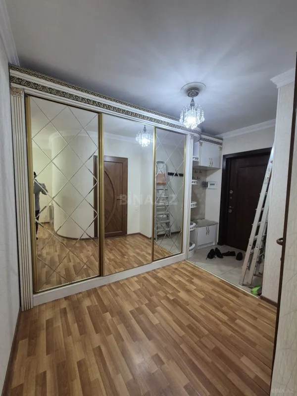 Kirayə verilir 2 otaqlı mənzil 84 m²