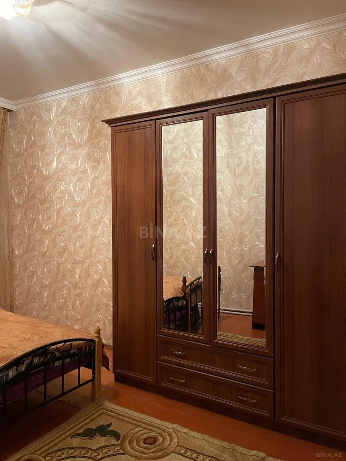 Kirayə verilir 2 otaqlı mənzil 60 m²