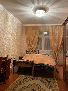Kirayə verilir 2 otaqlı mənzil 60 m²