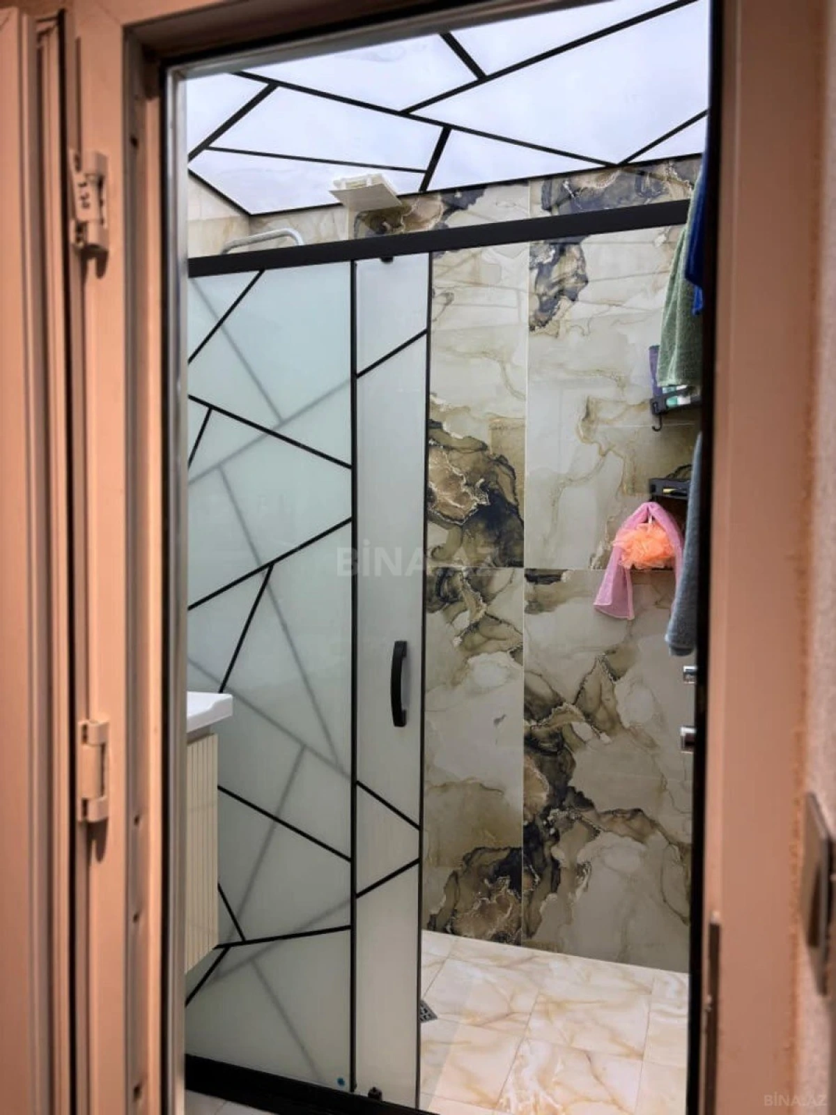 Kirayə verilir 2 otaqlı mənzil 60 m²