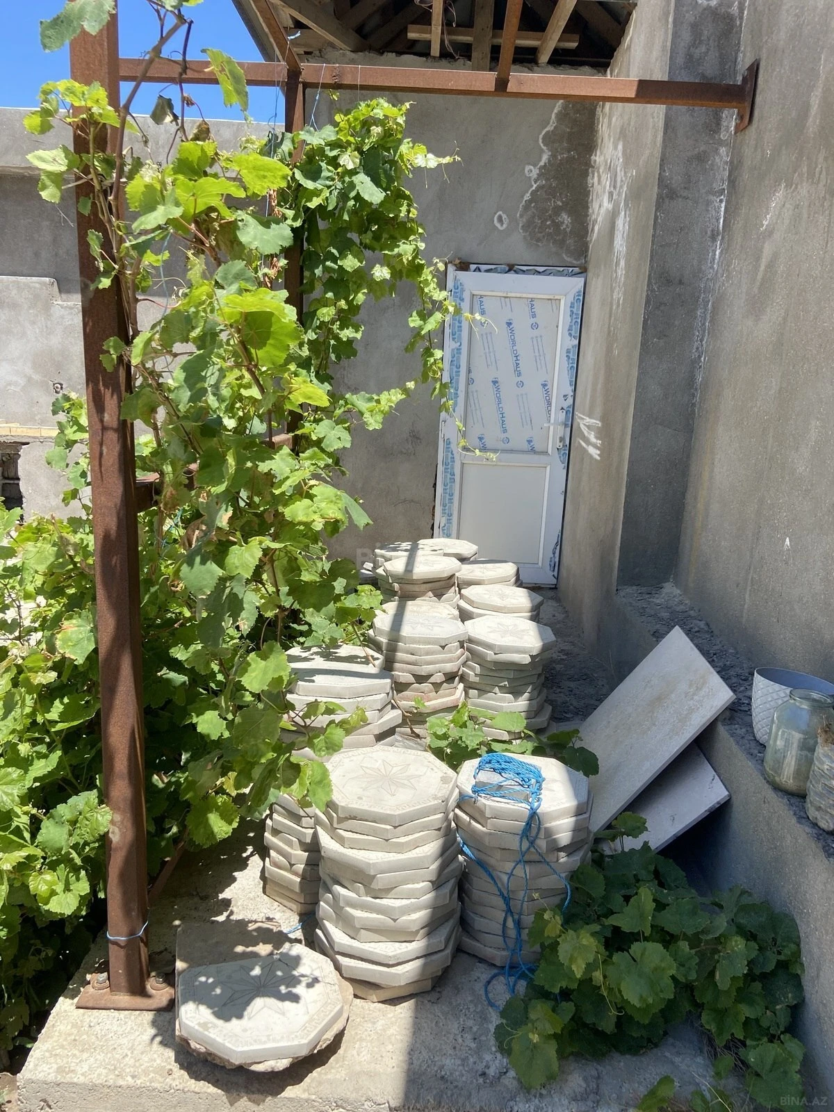 Satılır 5 otaqlı həyət evi 390 m²