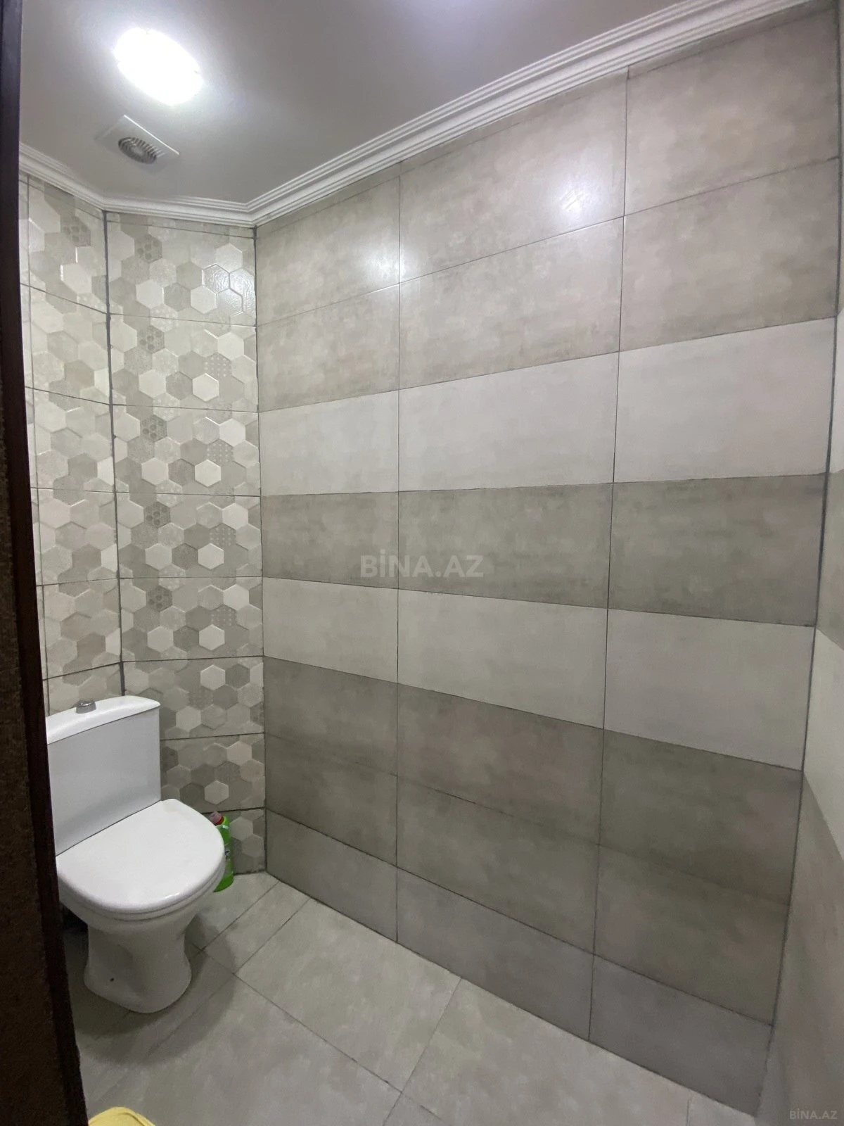 Satılır 5 otaqlı həyət evi 390 m²
