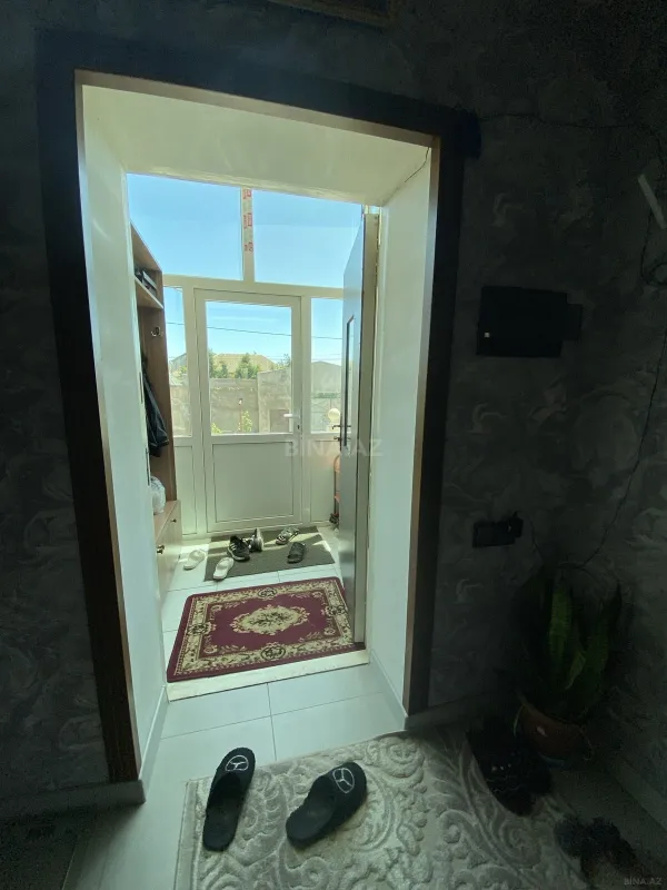 Satılır 5 otaqlı həyət evi 390 m²