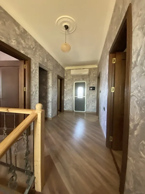 Satılır 5 otaqlı həyət evi 390 m²
