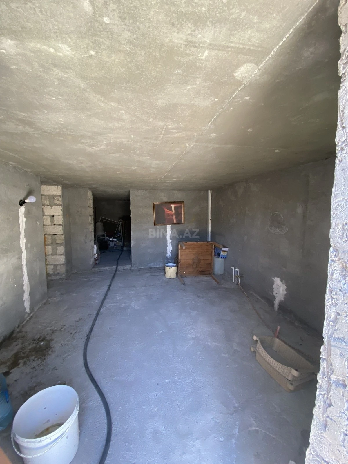 Satılır 5 otaqlı həyət evi 390 m²