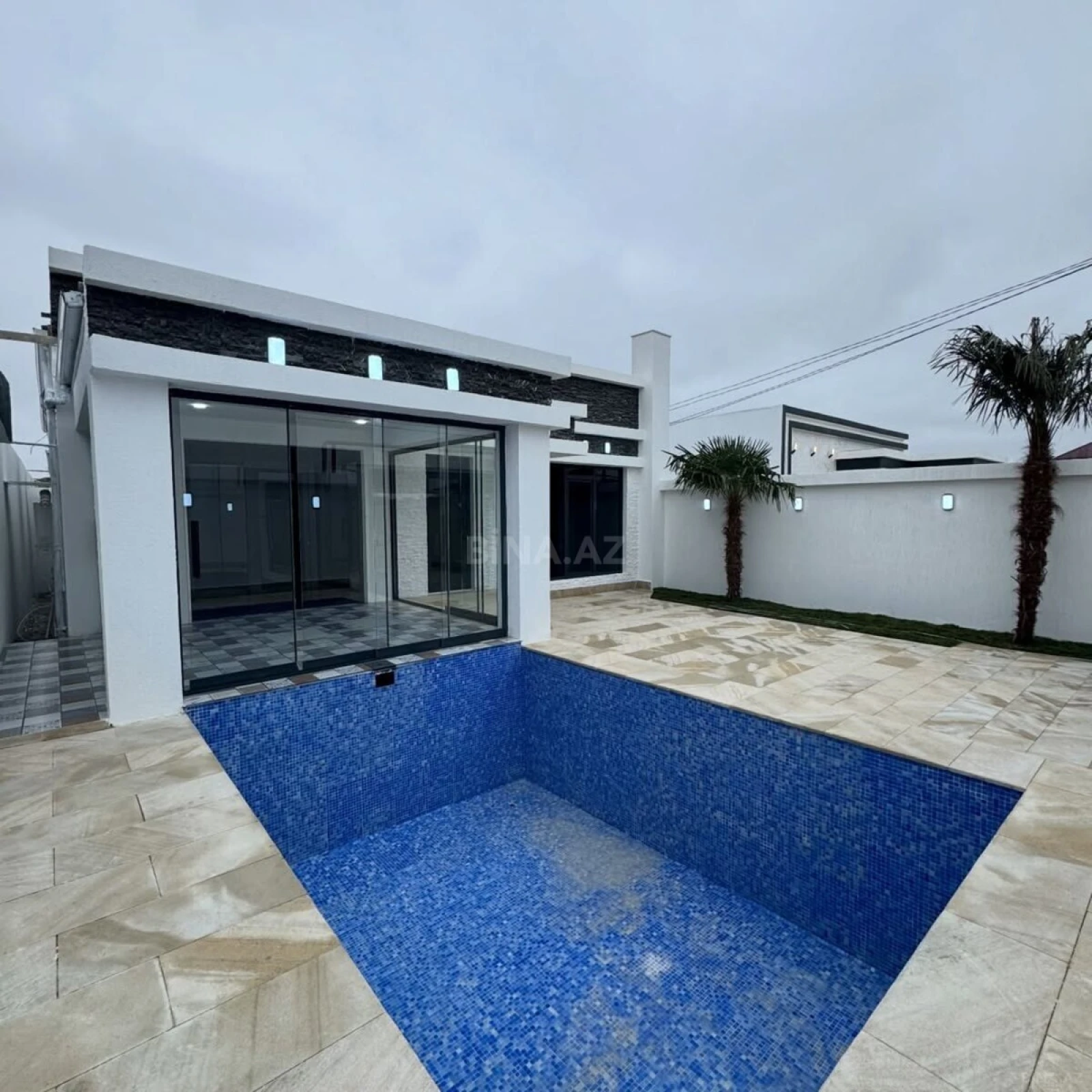 Satılır 4 otaqlı həyət evi 130 m²