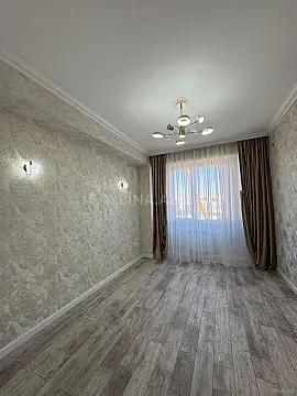 Satılır 2 otaqlı mənzil 75 m²