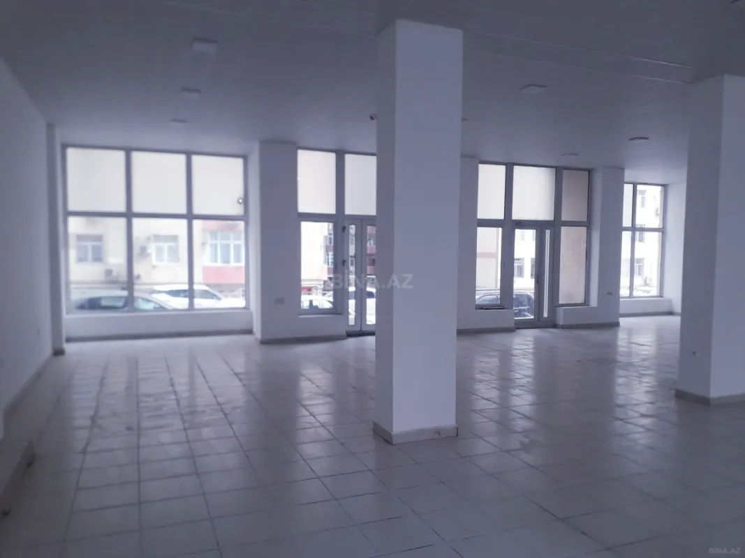 Kirayə verilir obyekt 210 m²