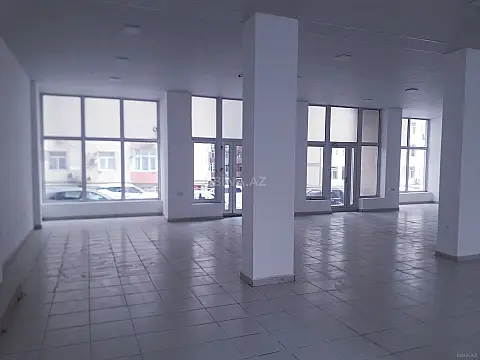Kirayə verilir obyekt 210 m² — Bakı, İnşaatçılar 210.00 m²