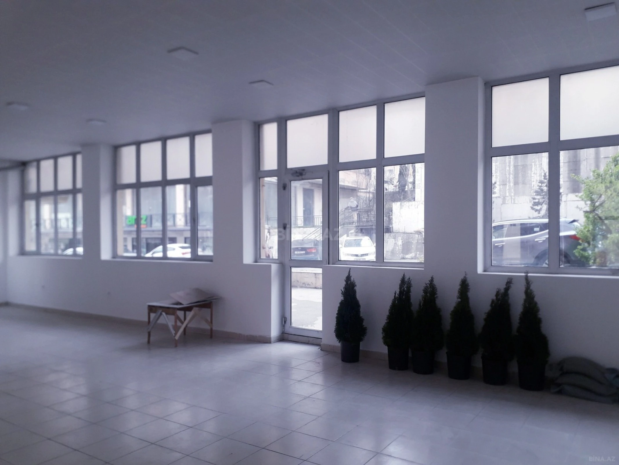 Kirayə verilir obyekt 210 m²