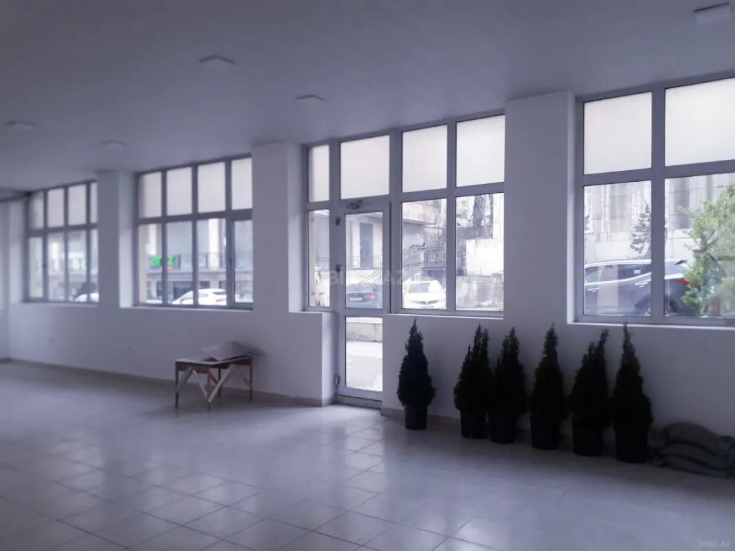 Kirayə verilir obyekt 210 m²