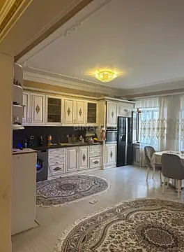Satılır 2 otaqlı mənzil 100 m²