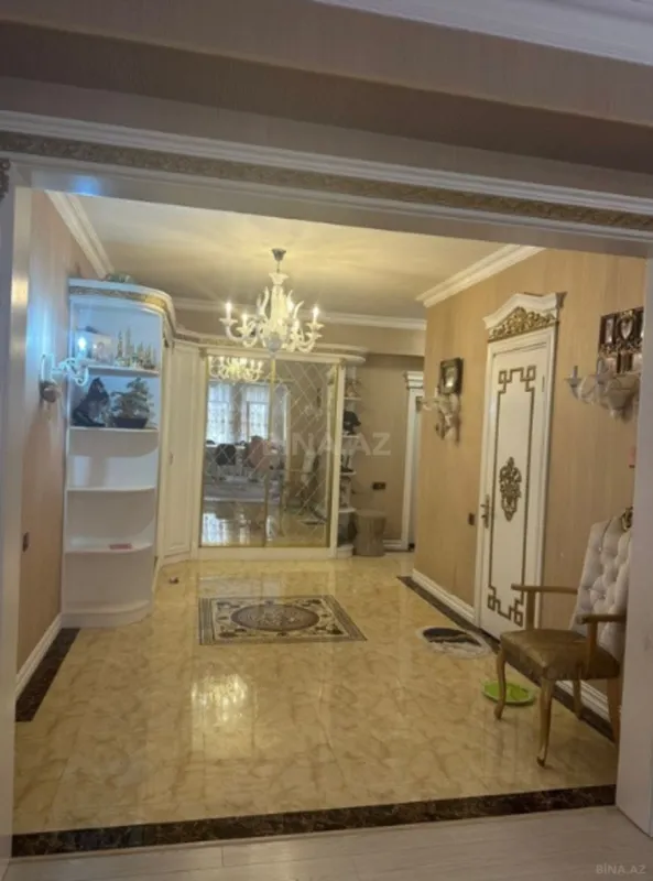 Satılır 2 otaqlı mənzil 100 m²