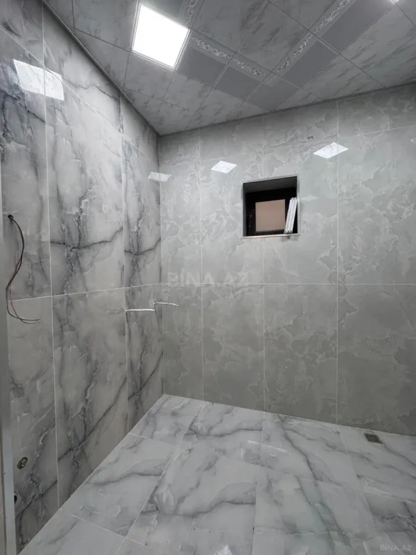 Satılır 5 otaqlı həyət evi 340 m²