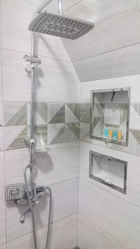 Kirayə verilir 3 otaqlı həyət evi 82 m²