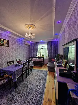 Satılır 4 otaqlı həyət evi 175 m²