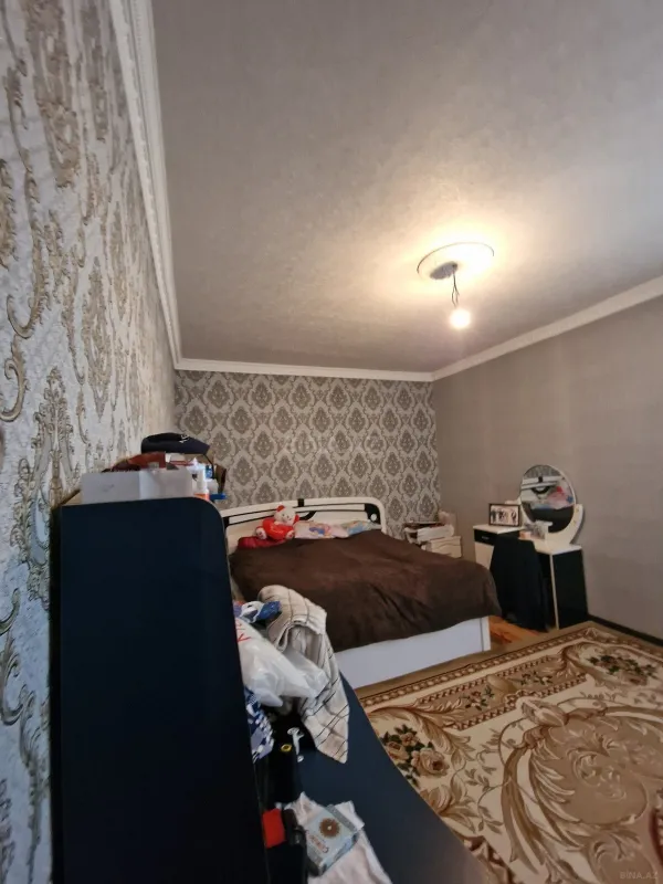 Satılır 4 otaqlı həyət evi 175 m²