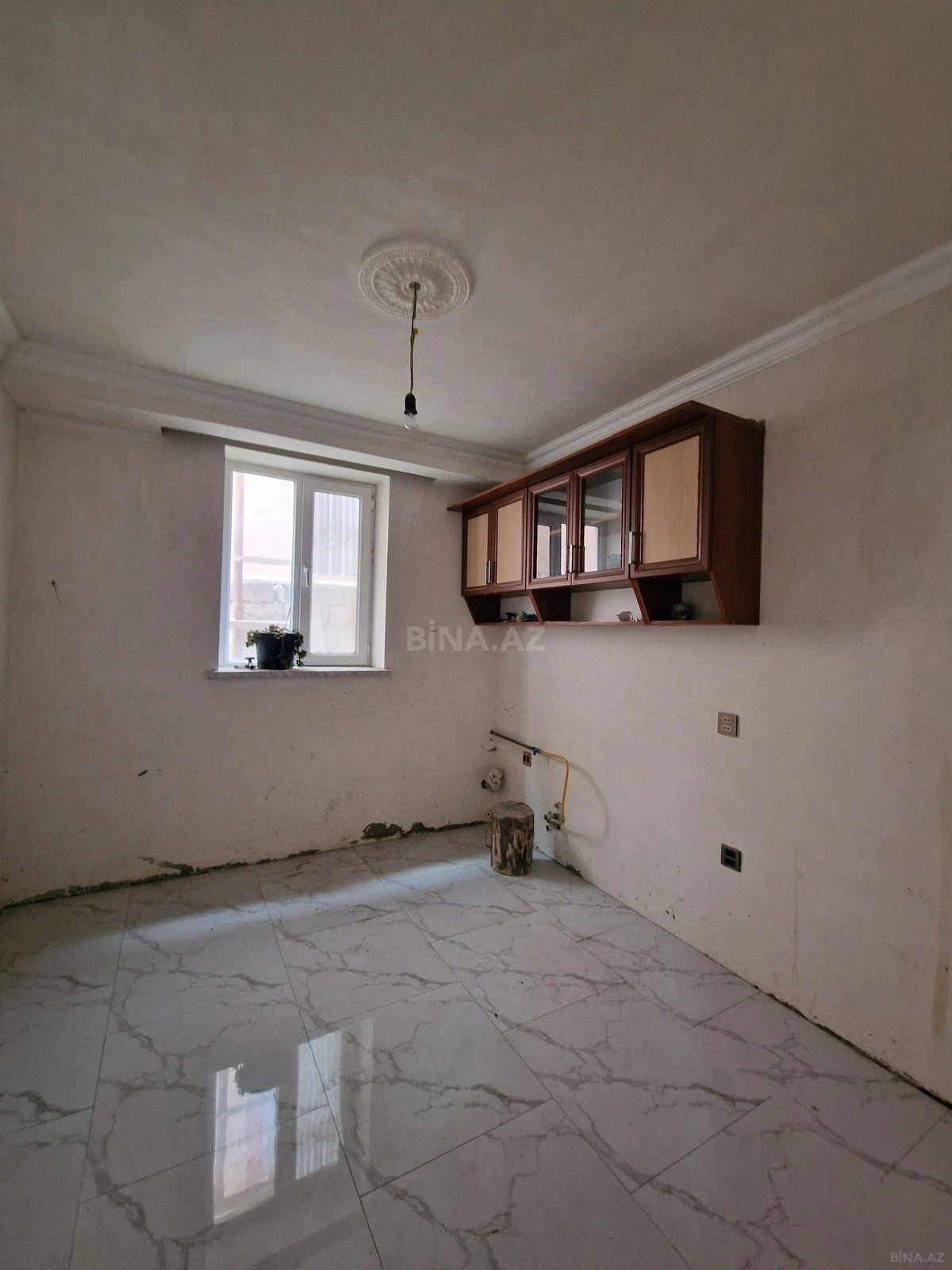Satılır 4 otaqlı həyət evi 175 m²