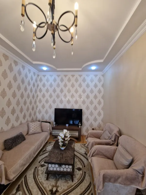 Satılır 4 otaqlı həyət evi 174 m²